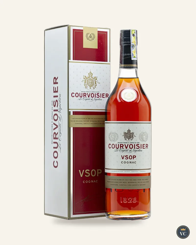Chai Courvoisier V.S.O.P cạnh hộp trắng đỏ