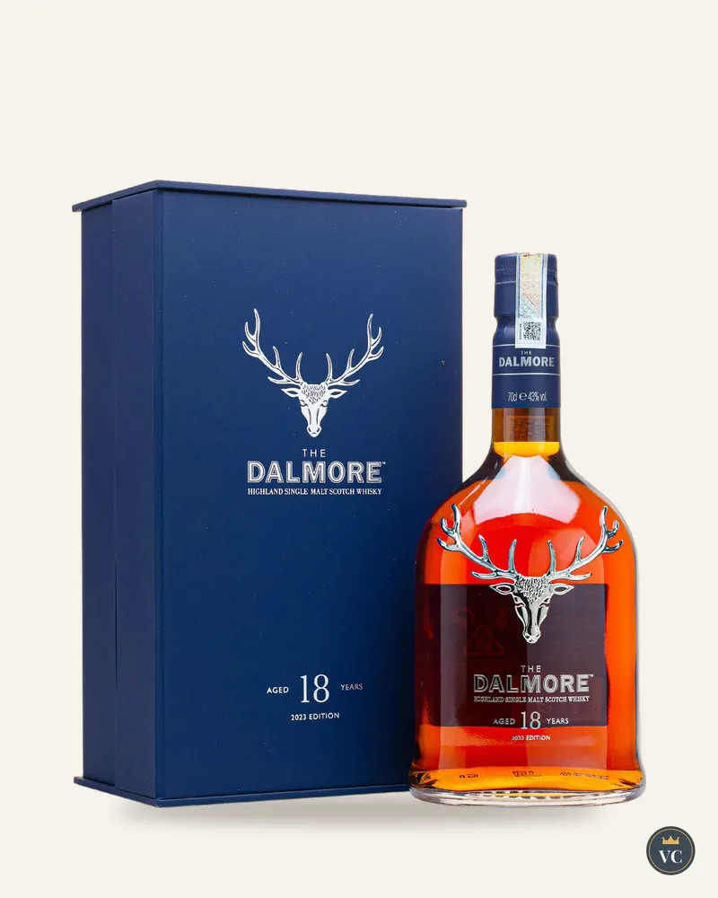Chai The Dalmore 18 năm cạnh hộp xanh